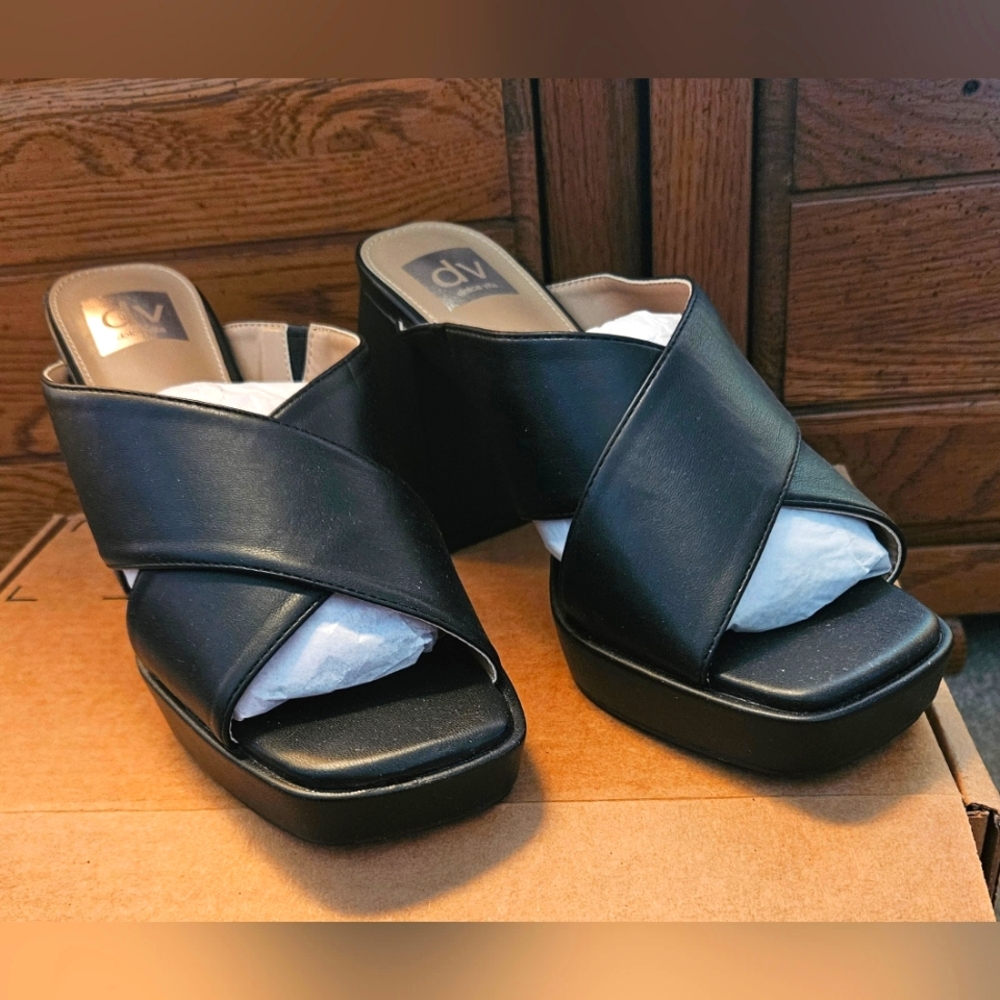 👠- DV Dolce Vita Bosco Black Block Heel Sandal Size 9 New